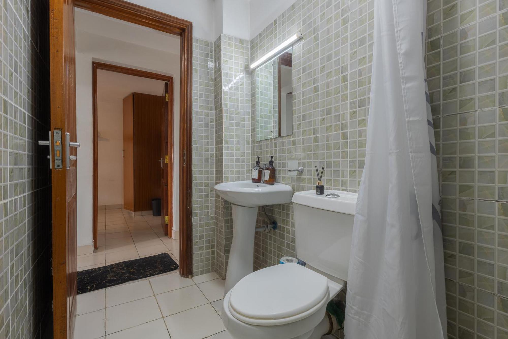 Furnished 1 Bedroom Apartment In Nairobi. 15 Mins To Cbd. Free Wi-Fi & Parking Екстер'єр фото